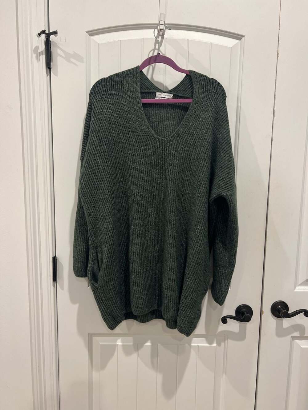 Urban Outfitters Oversized Ribbed V-Neck Sweater with Pockets